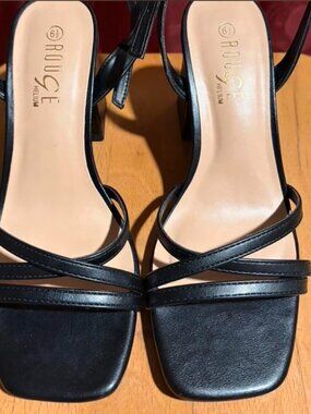 Womens Rouge Helium Black Heels with square toe and block heel
